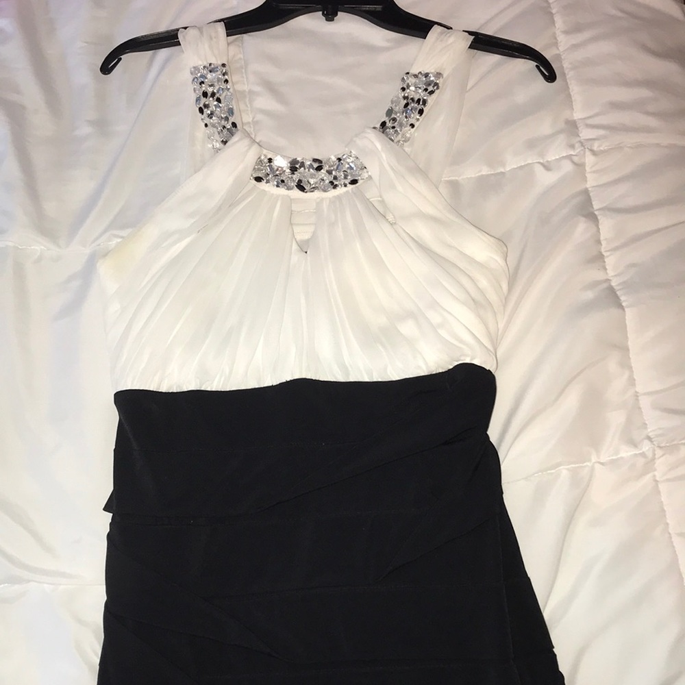 black & white semi formal body con dress